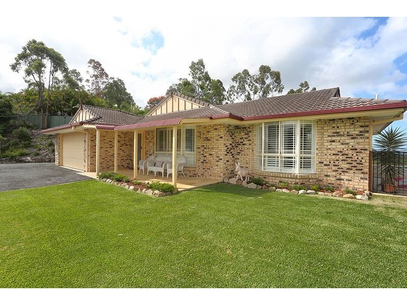 51 Saunders Drive, Bonogin QLD 4213