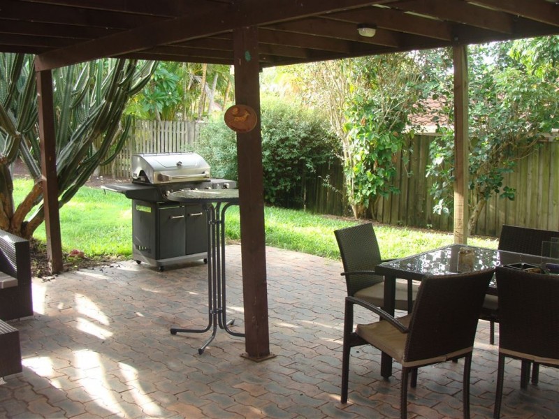 52 Pappas Way, Carrara QLD 4211