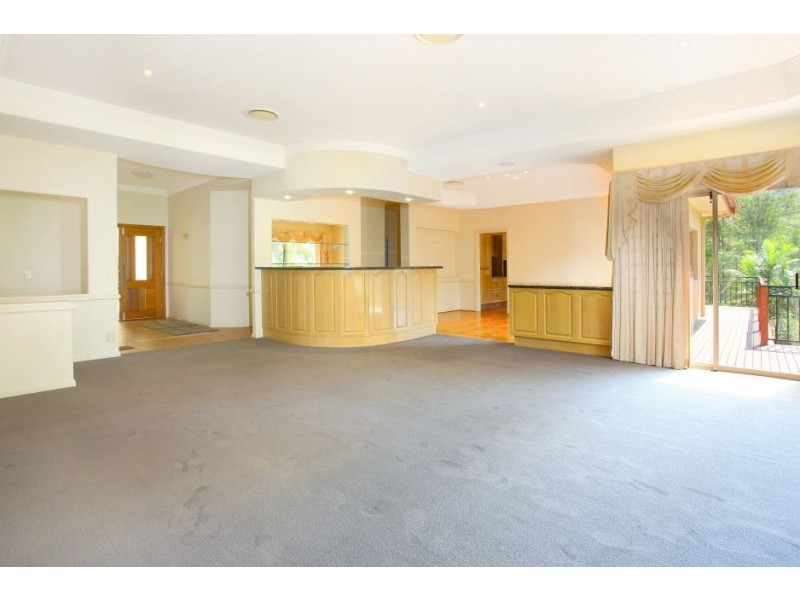 222 Crane Crescent, Nerang QLD 4211