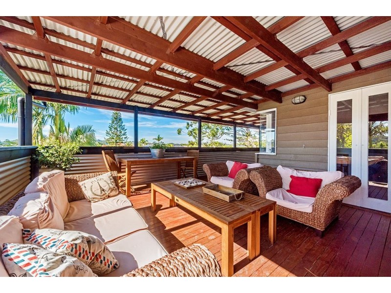 52 Murtha Drive, Elanora QLD 4221