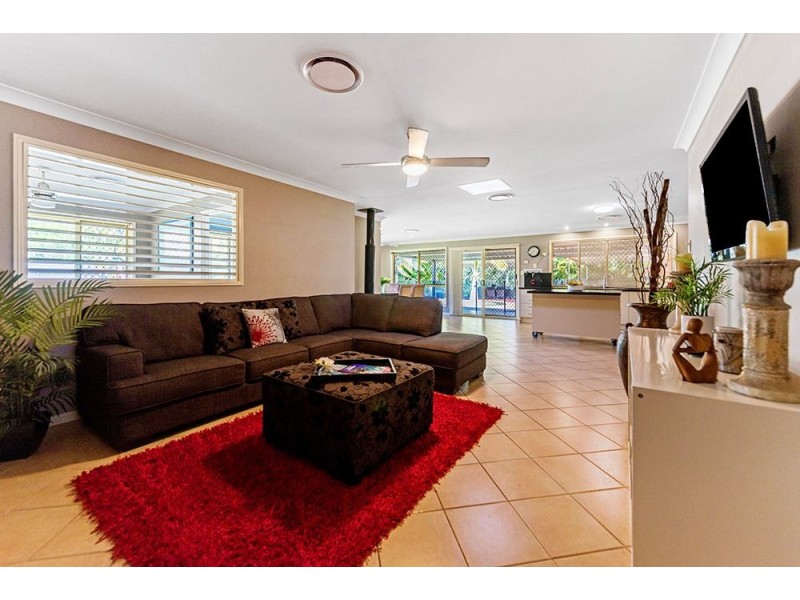 202 Glenmore Drive, Bonogin QLD 4213