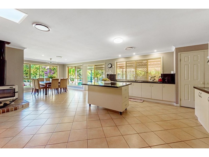 202 Glenmore Drive, Bonogin QLD 4213