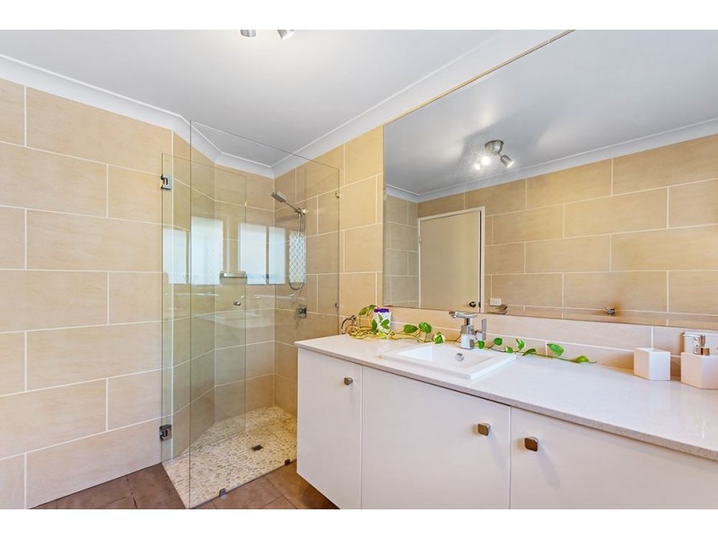 66 Open Drive, Arundel QLD 4214