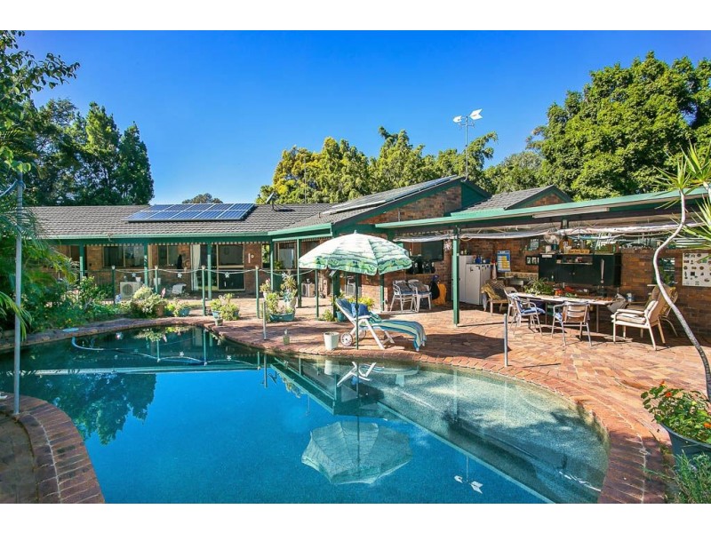 10 Baron Court, Tallai QLD 4213