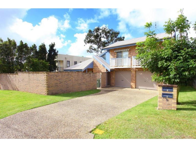 1/9 College Ave, Southport QLD 4215