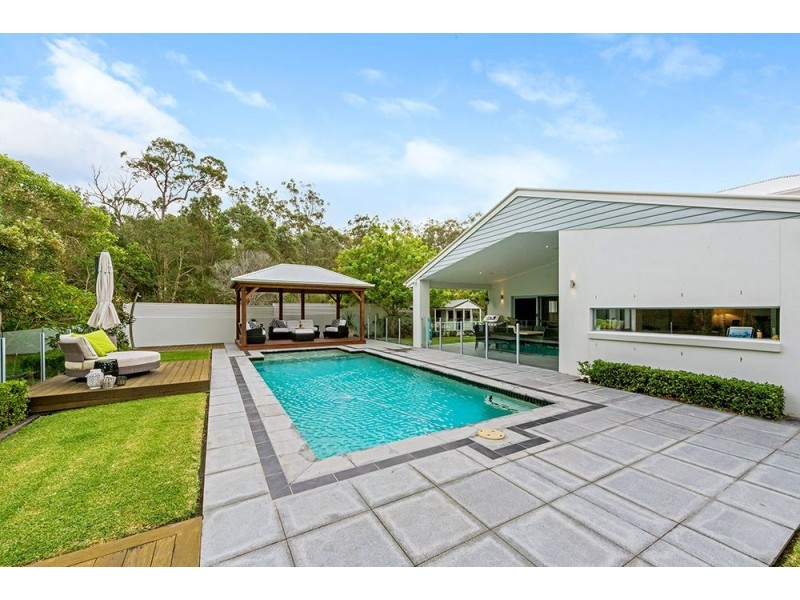 116 Arun Drive, Arundel QLD 4214