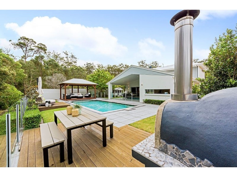 116 Arun Drive, Arundel QLD 4214