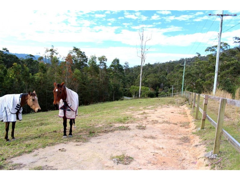 653 Bonogin Road, Bonogin QLD 4213