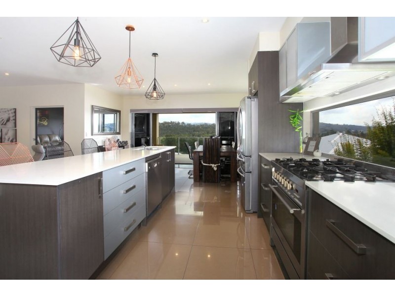 12 Phoebe Rise, Bonogin QLD 4213