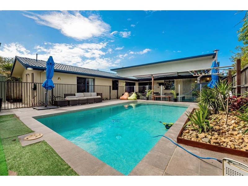 186 Townson Avenue, Palm Beach QLD 4221