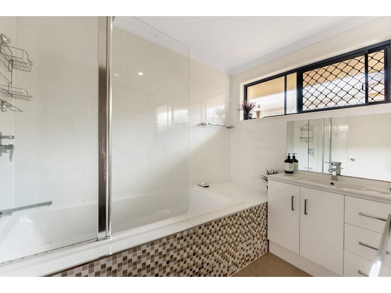 186 Townson Avenue, Palm Beach QLD 4221