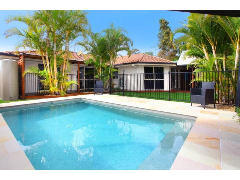 11 Leicester Terrace, Mudgeeraba QLD 4213
