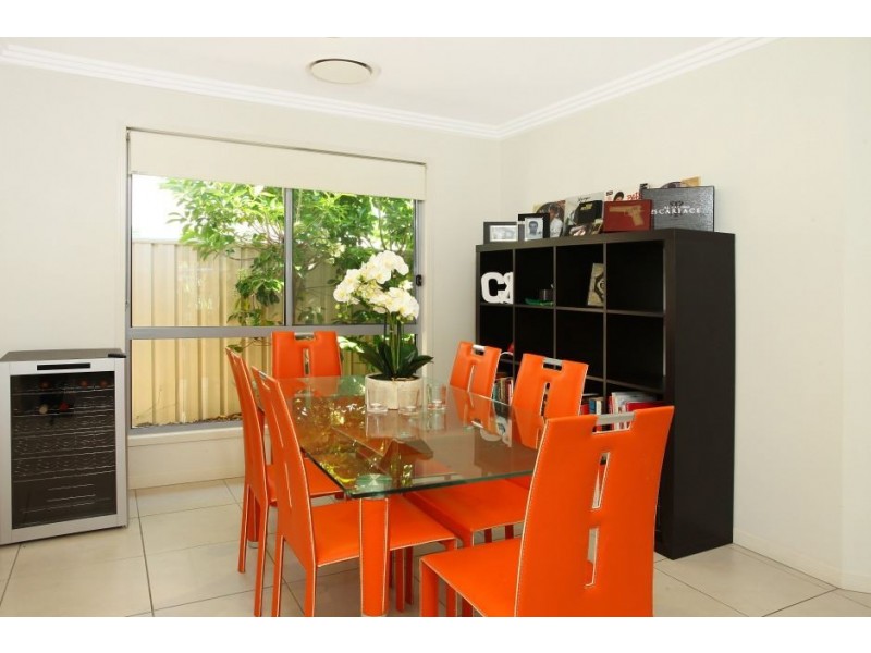 70 Southaven Drive, Helensvale QLD 4212