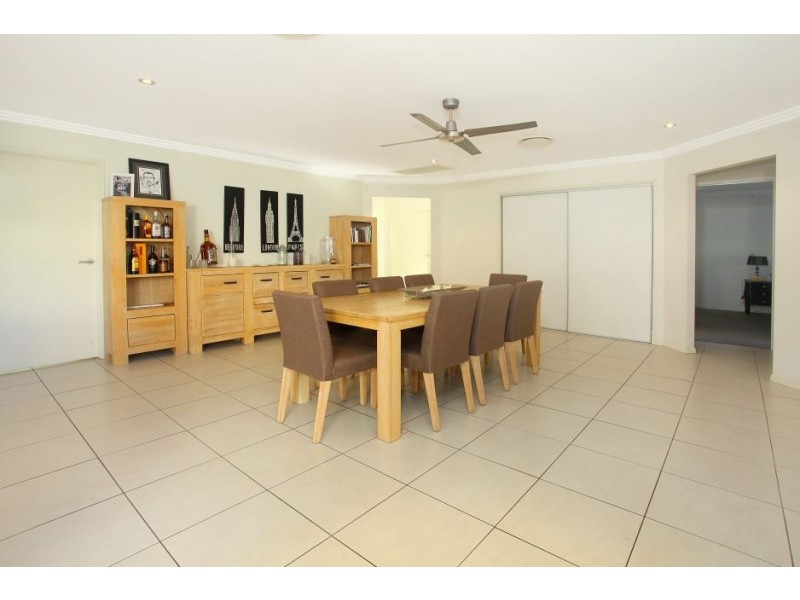 70 Southaven Drive, Helensvale QLD 4212