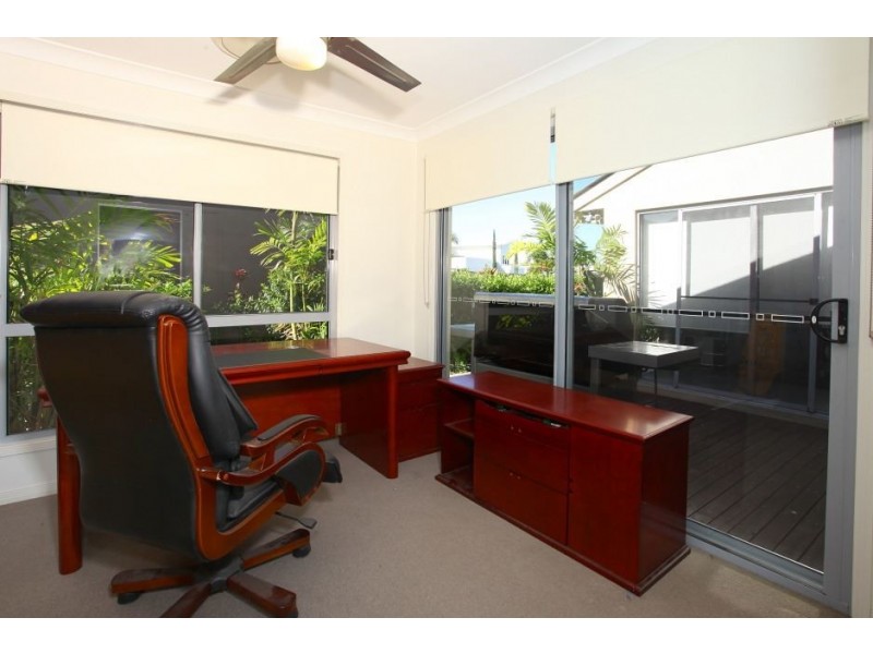 70 Southaven Drive, Helensvale QLD 4212