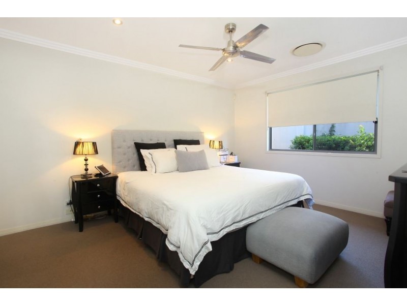 70 Southaven Drive, Helensvale QLD 4212