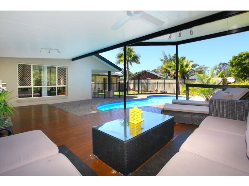 9 Miners Court, Mudgeeraba QLD 4213