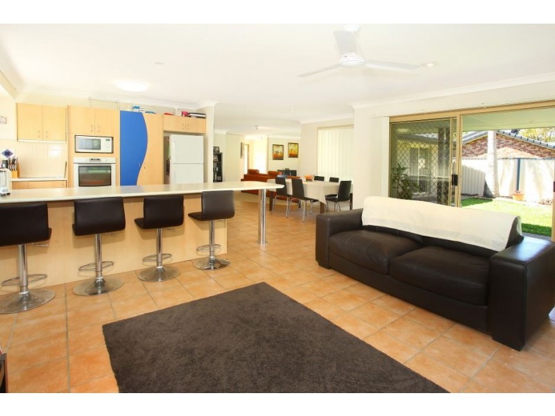 9 Miners Court, Mudgeeraba QLD 4213