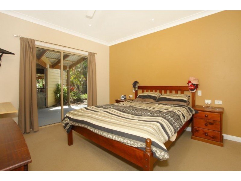 12 Bernborough Place, Mudgeeraba QLD 4213