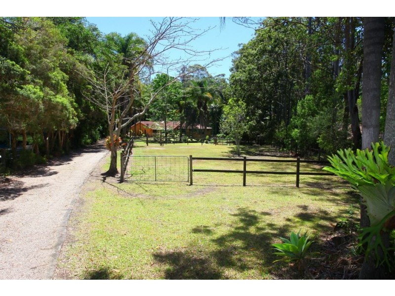 8 Idolou Court, Mudgeeraba QLD 4213