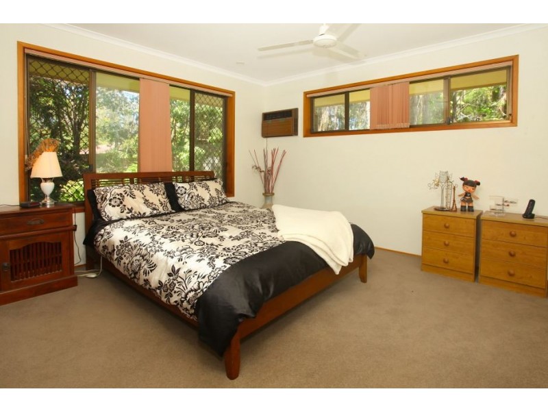 8 Idolou Court, Mudgeeraba QLD 4213