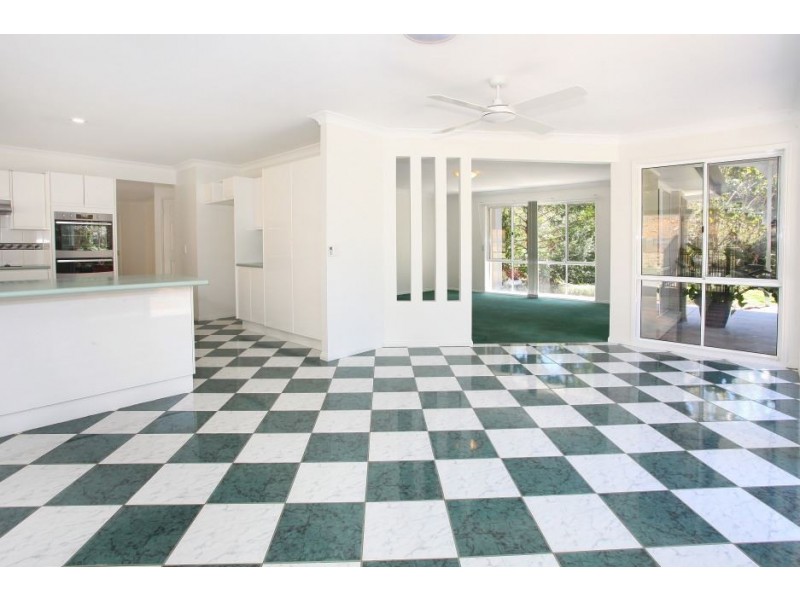 27 Austinville Road, Mudgeeraba QLD 4213