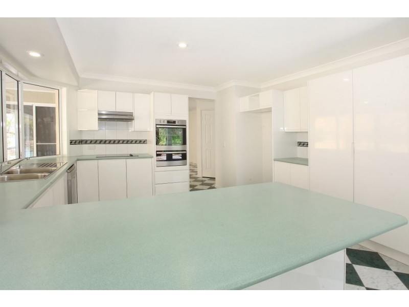 27 Austinville Road, Mudgeeraba QLD 4213