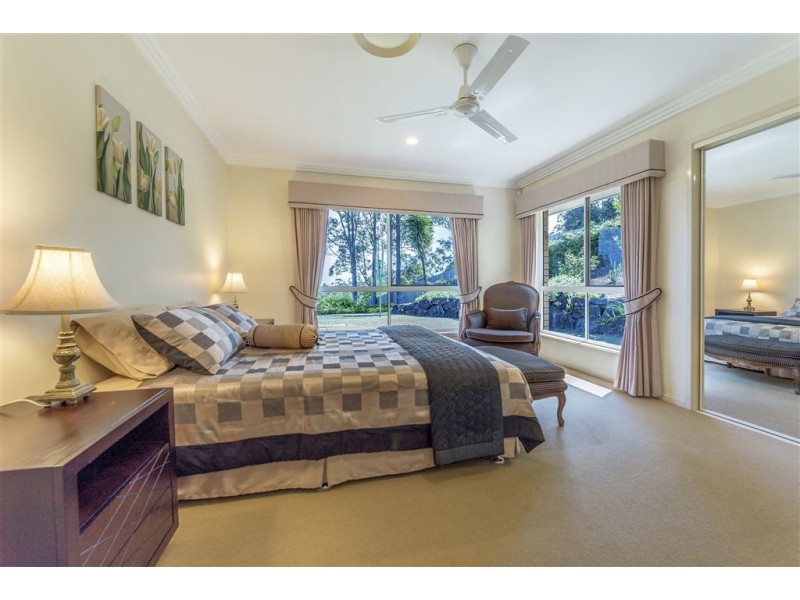 50 Chesterfield Drive, Chesterfield Ridge, Bonogin QLD 4213