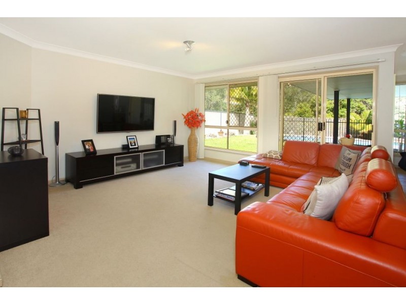 9 Miners Court, Mudgeeraba QLD 4213