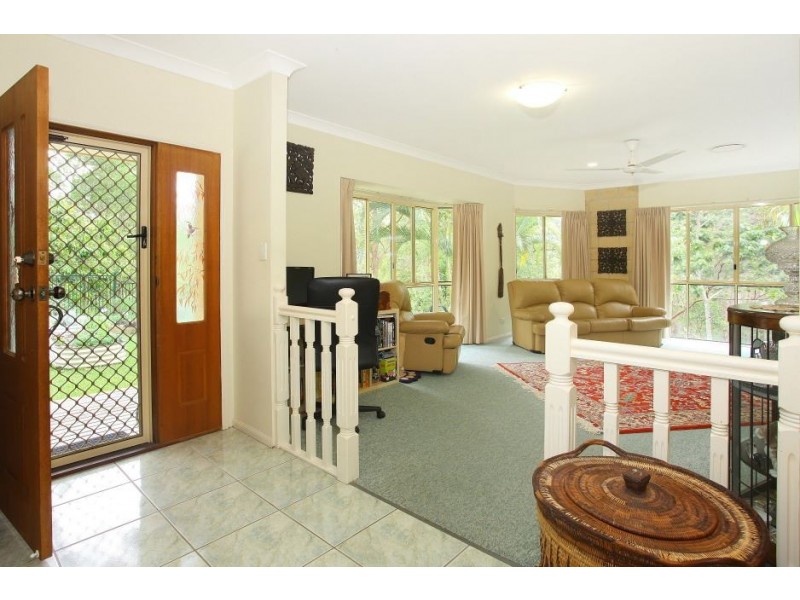 56 Aylesham Drive, Bonogin QLD 4213