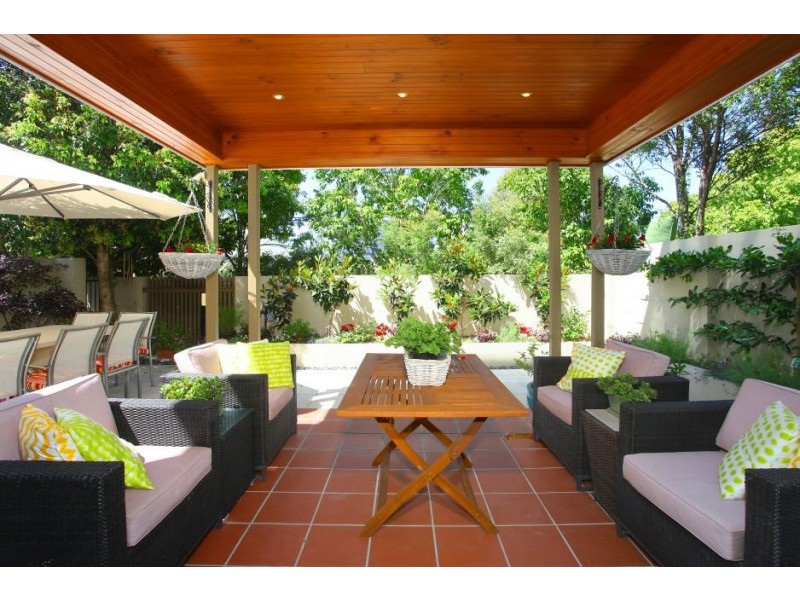 270 Easthill Drive, Robina QLD 4226