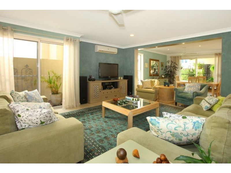 270 Easthill Drive, Robina QLD 4226