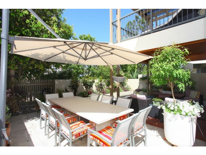 270 Easthill Drive, Robina QLD 4226