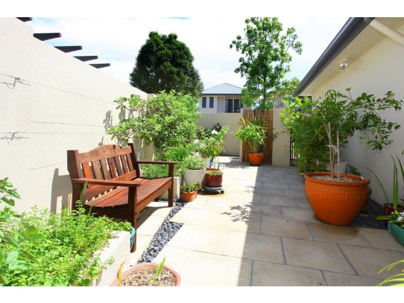 270 Easthill Drive, Robina QLD 4226