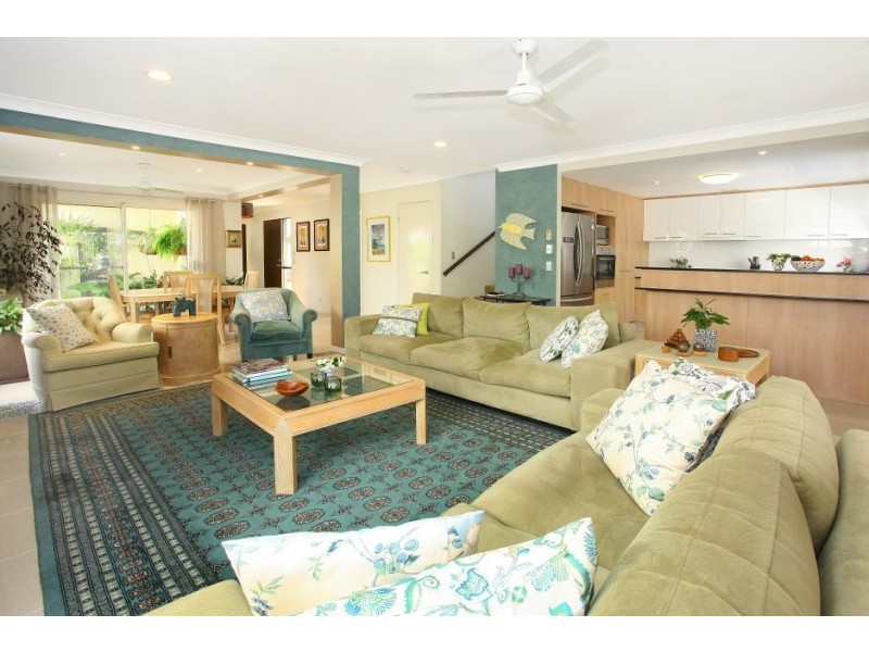 270 Easthill Drive, Robina QLD 4226