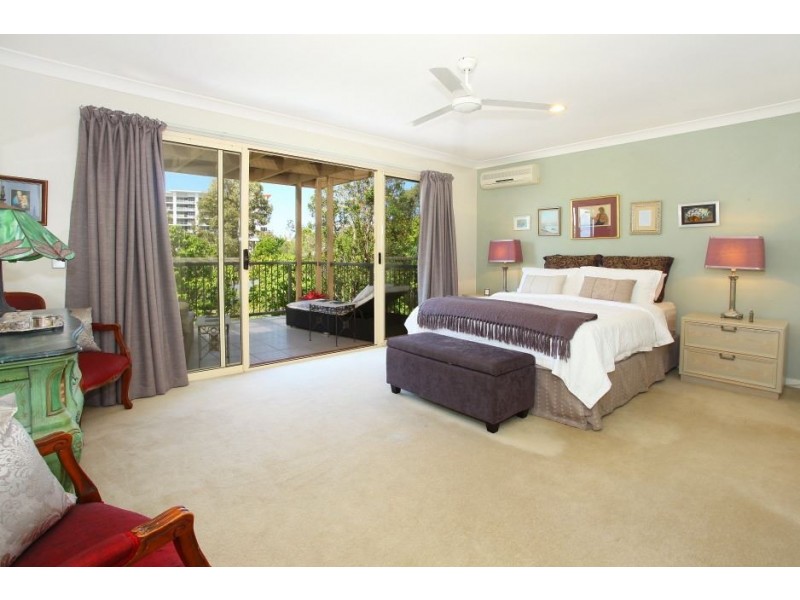 270 Easthill Drive, Robina QLD 4226