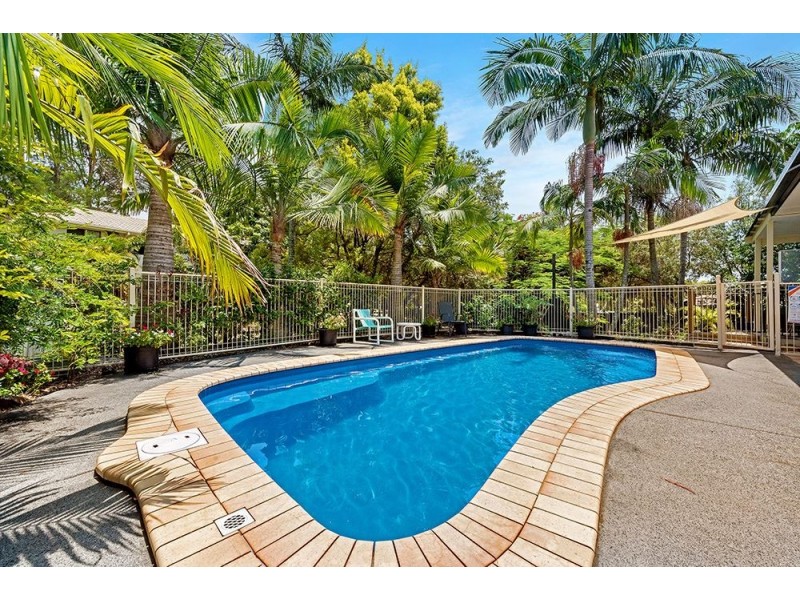 15 Woolmere Street, Carrara QLD 4211