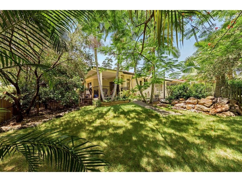 15 Woolmere Street, Carrara QLD 4211