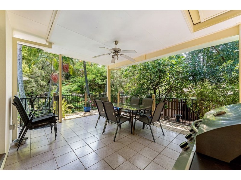 15 Woolmere Street, Carrara QLD 4211