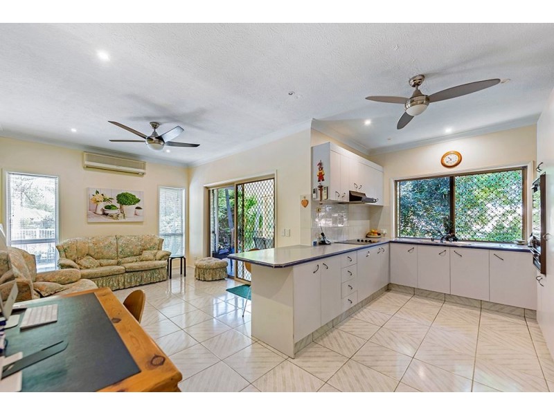 15 Woolmere Street, Carrara QLD 4211