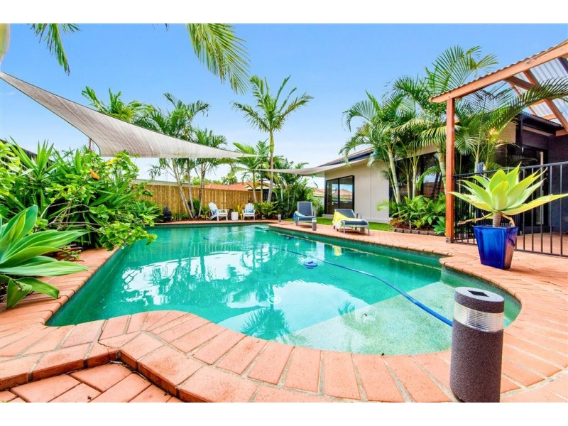 4 Ilminster Crescent, Mudgeeraba QLD 4213