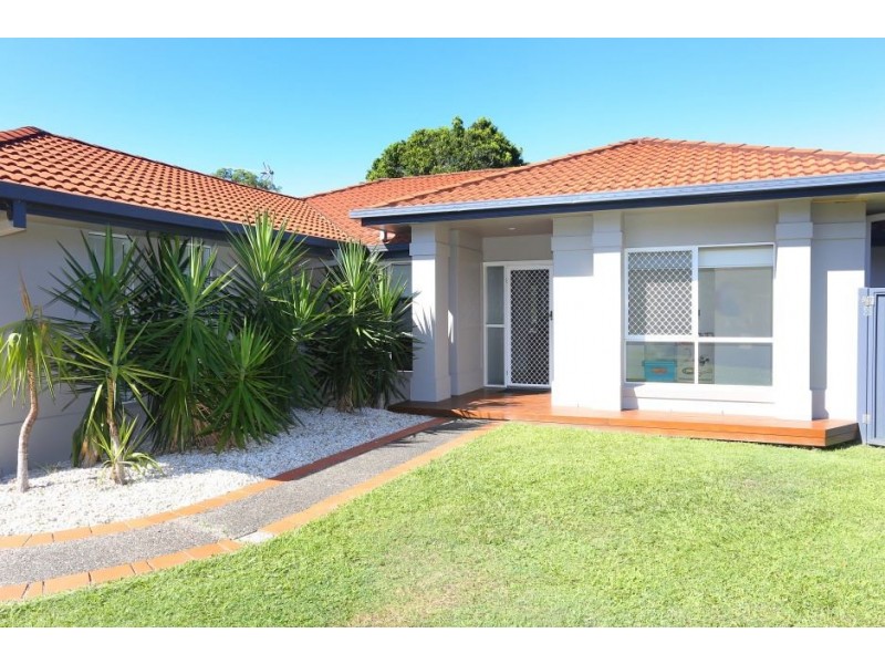 6 Drift Away Court, Robina QLD 4226