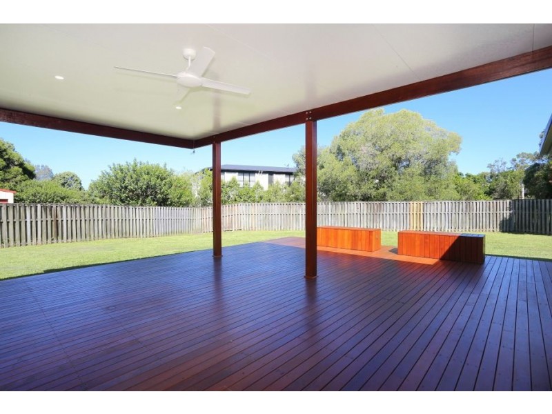 6 Drift Away Court, Robina QLD 4226