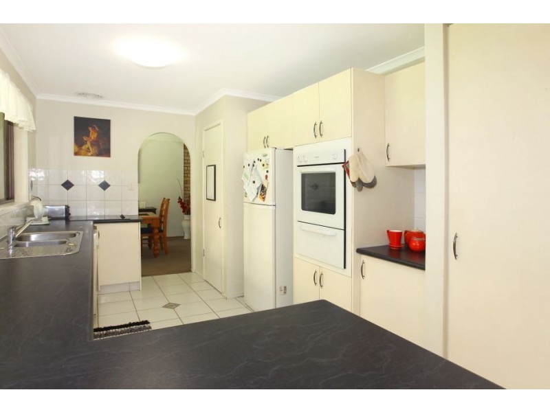 8 Idolou Court, Mudgeeraba QLD 4213