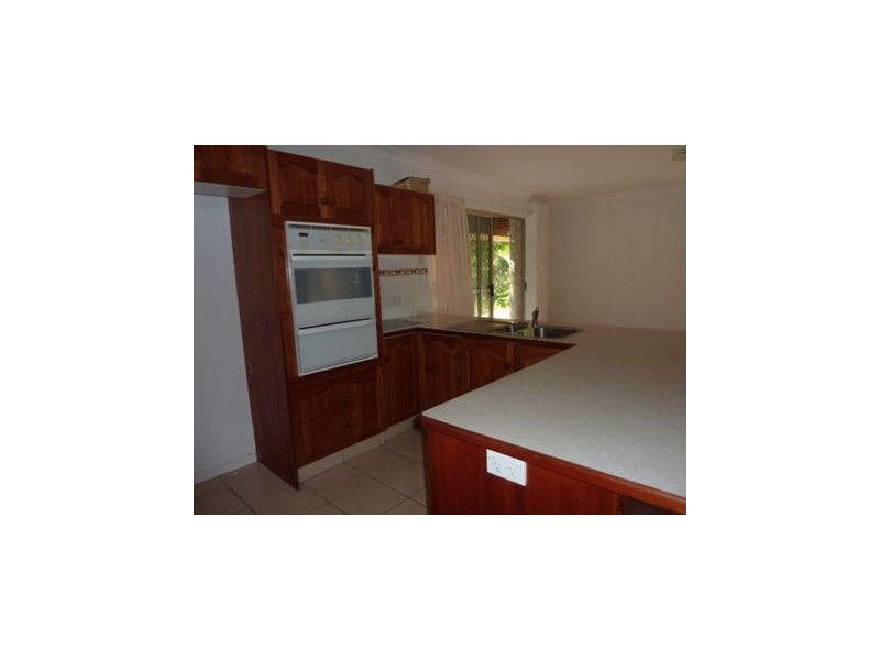 25 Quambone, Worongary QLD 4213
