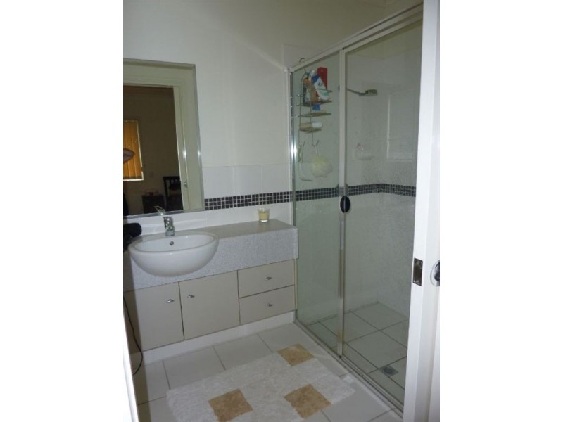 4 Schneid St, Mudgeeraba QLD 4213