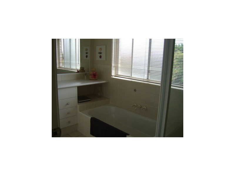 7 Red Ash Ct, Merrimac QLD 4226