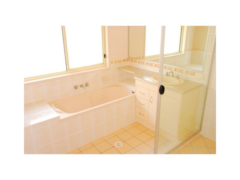 14 Billinghurst, Coomera QLD 4209