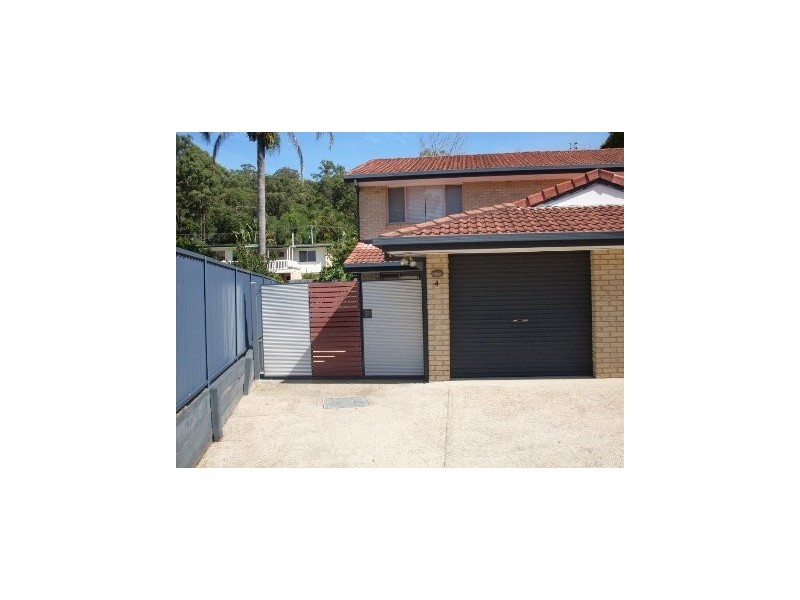 4/11 Railway Street, Mudgeeraba QLD 4213