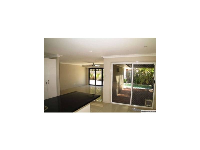 80 Henry Cotton Drive, Parkwood QLD 4214